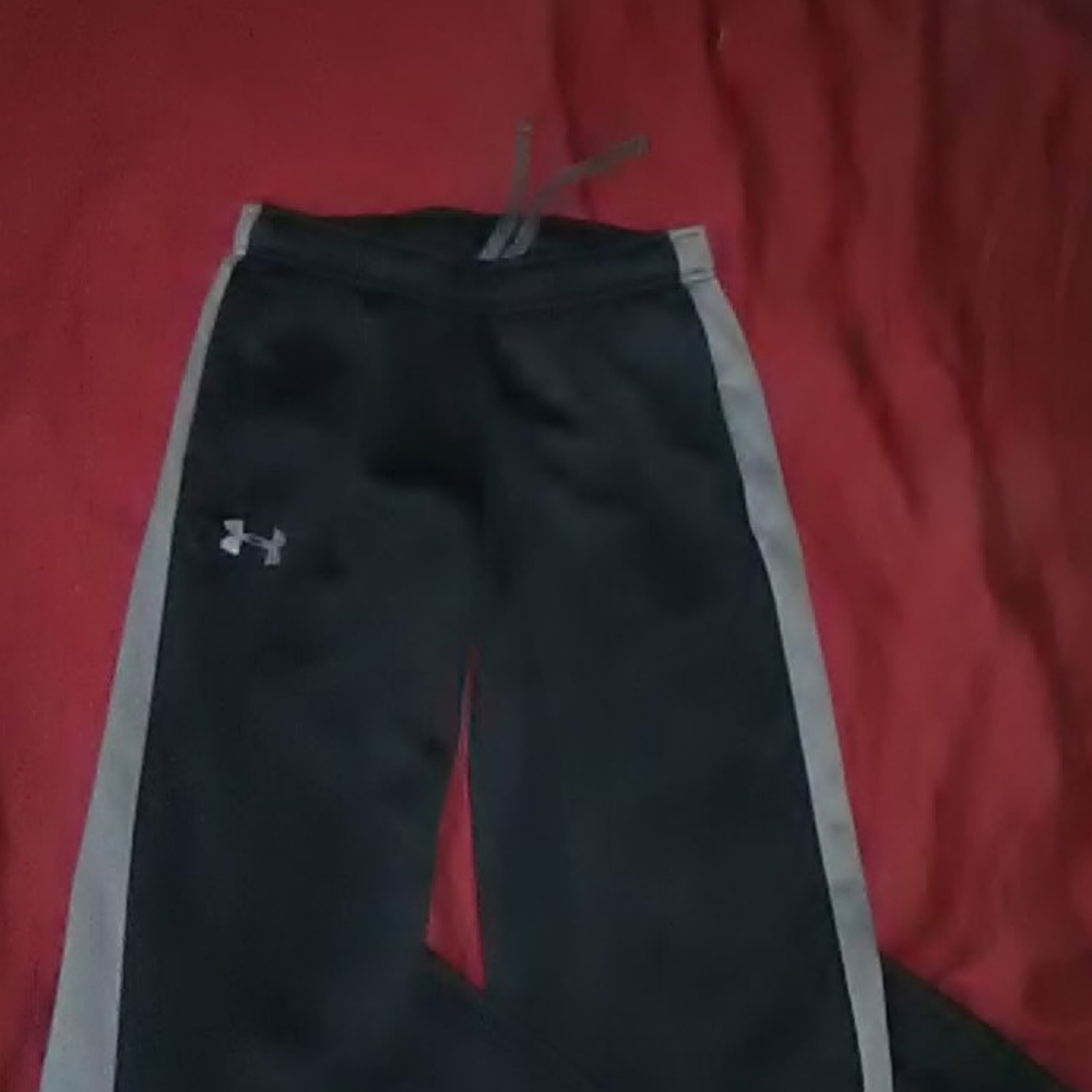 2 size L youth sweets